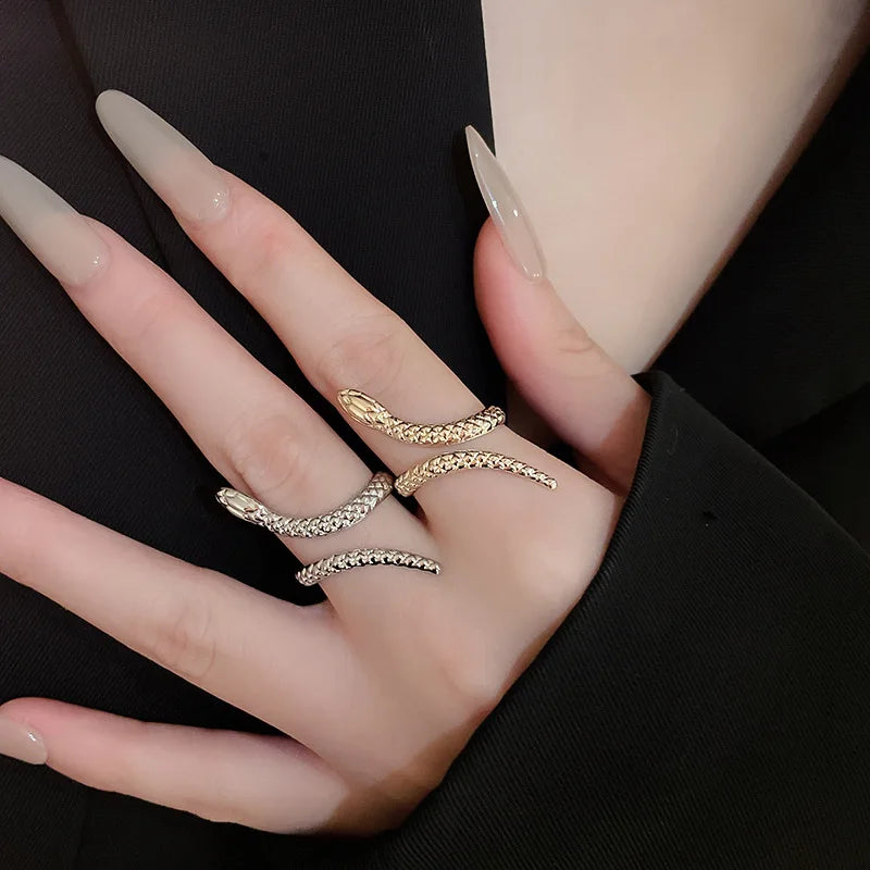 New Arrival Snake Shaped Cuff Bracelet Ring Set for Women Exaggerated Metal Unique Design Bracelet Fashion Jewelry Set