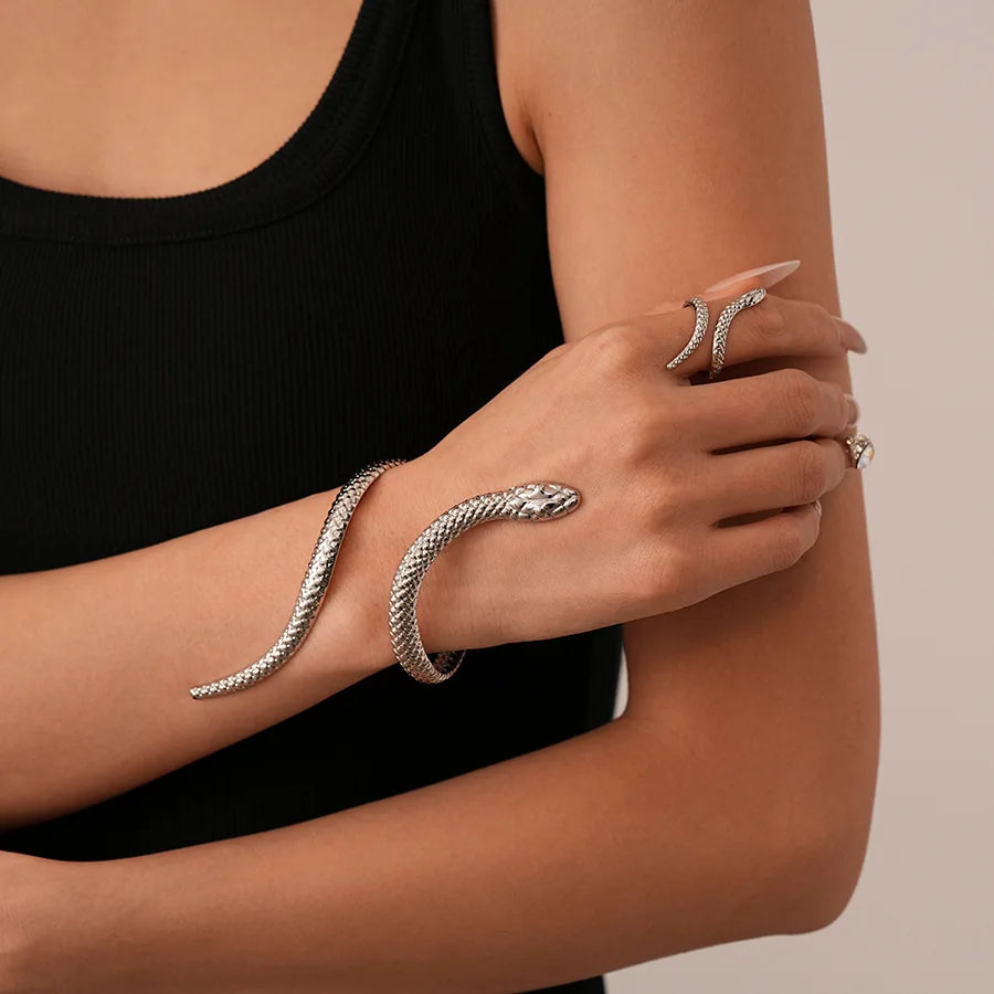 New Arrival Snake Shaped Cuff Bracelet Ring Set for Women Exaggerated Metal Unique Design Bracelet Fashion Jewelry Set