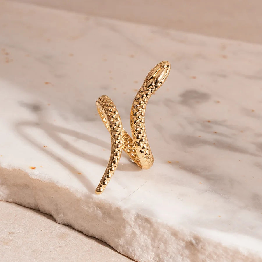 New Arrival Snake Shaped Cuff Bracelet Ring Set for Women Exaggerated Metal Unique Design Bracelet Fashion Jewelry Set