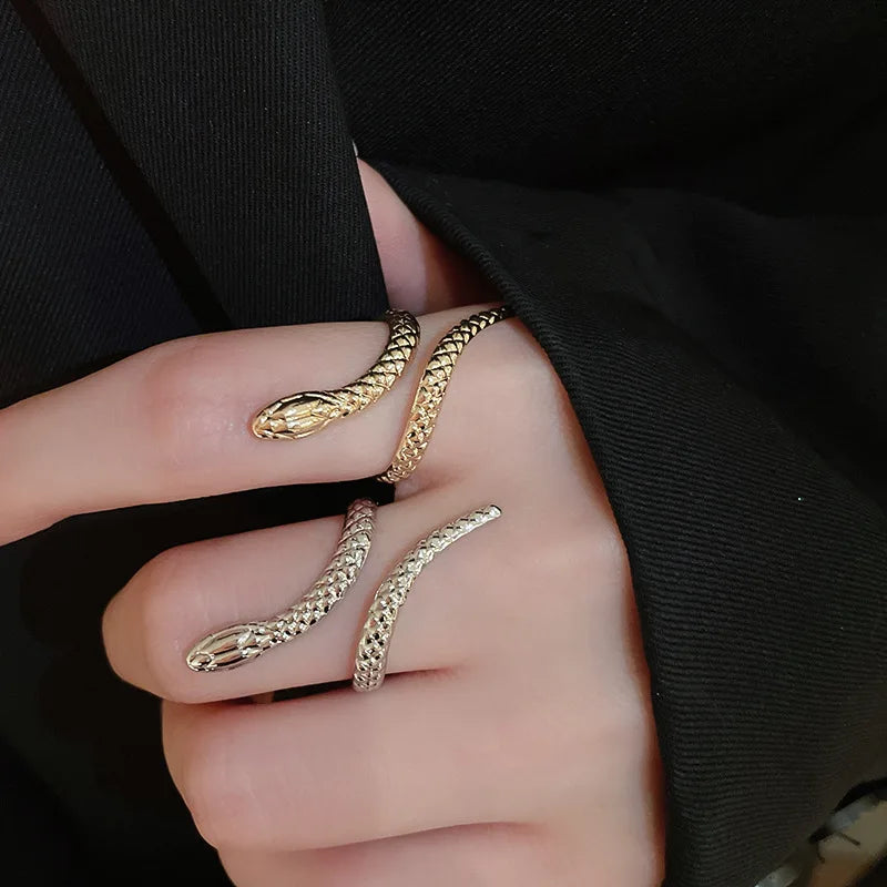 New Arrival Snake Shaped Cuff Bracelet Ring Set for Women Exaggerated Metal Unique Design Bracelet Fashion Jewelry Set