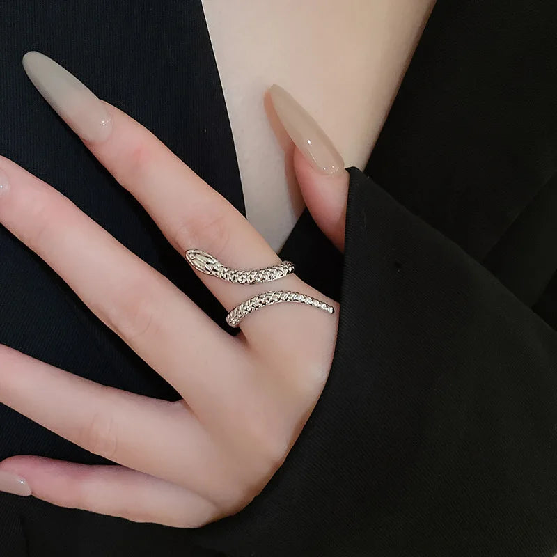 New Arrival Snake Shaped Cuff Bracelet Ring Set for Women Exaggerated Metal Unique Design Bracelet Fashion Jewelry Set