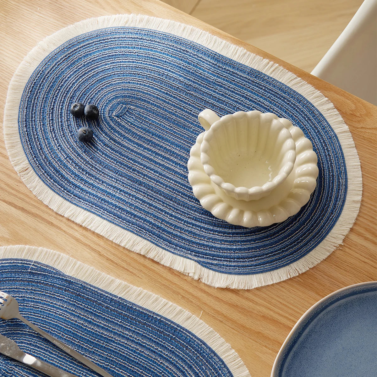 4pcs/set High Quality Handmade Oval Woven Braided Placemats 18x12inch